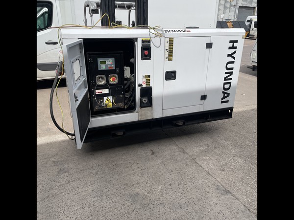 Hyundai DHY45KSE Generator