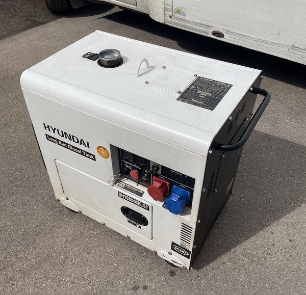 Hyundai DHY8000SELR-T Diesel Generator