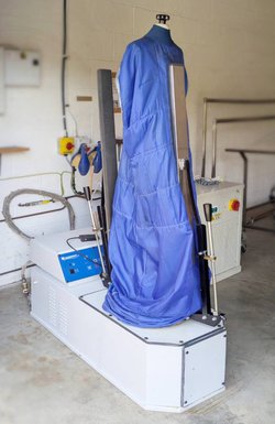 Rotondi Clothing Steamer/Finisher