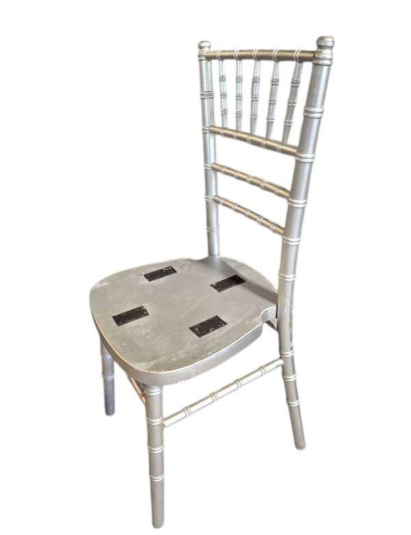Secondhand Silver Chiavari Chairs