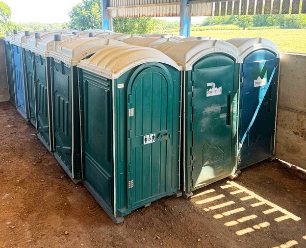 18x Portable Toilets for sale