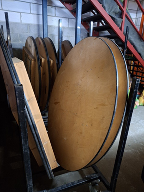 Secondhand Ex Hire 5ft Round Tables For Sale