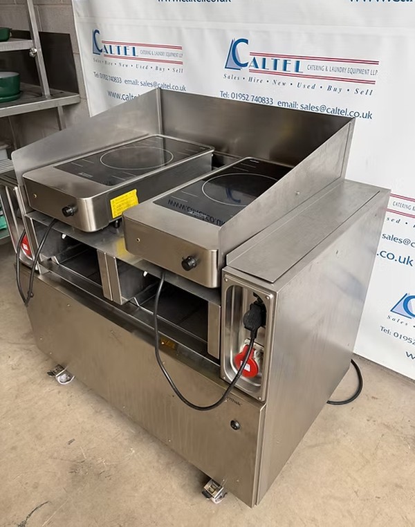 Induction Hob With Extractor