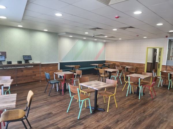 Secondhand Restaurant Tables and Chairs For Sale