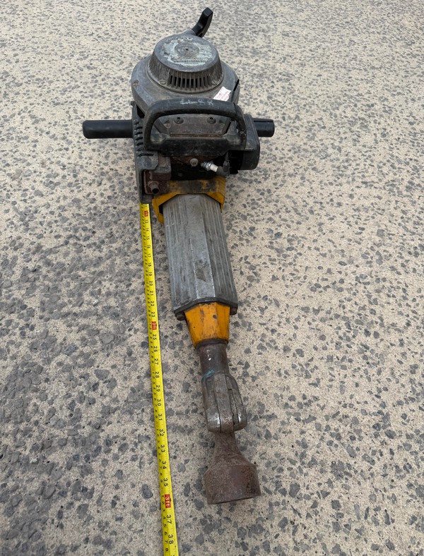 Wacker Neuson Peg Driver For Sale