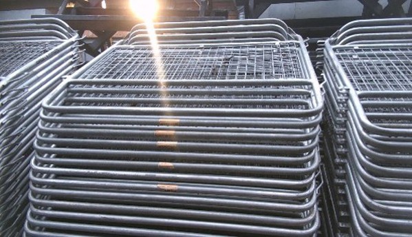 Met Police Barrier on a pallet for sale