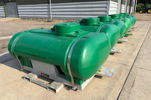 Used Western 2000 Litre Water Bowser