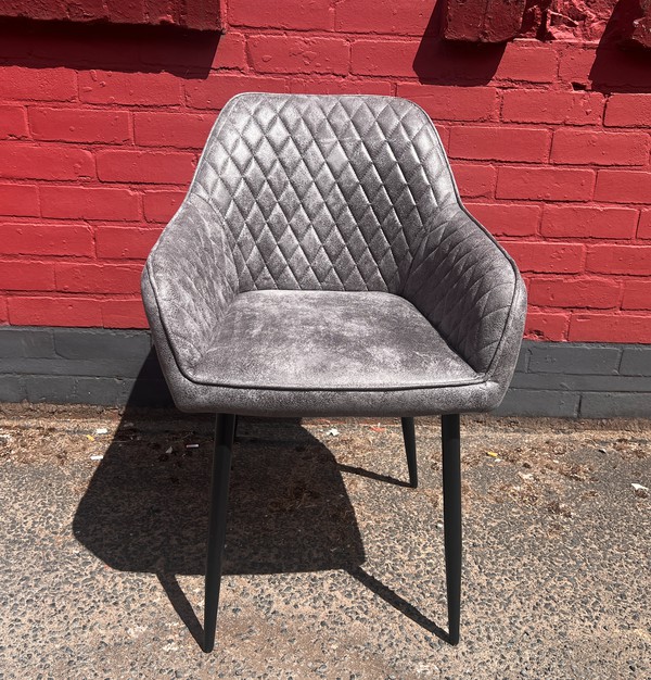 Secondhand 100x Restaurant Chairs