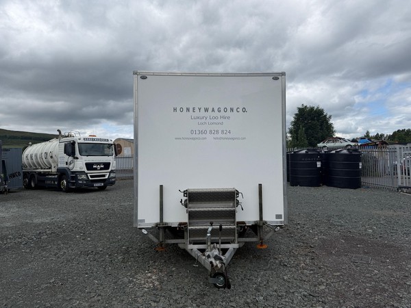 3 + 1 Peagreen Toilet Trailer