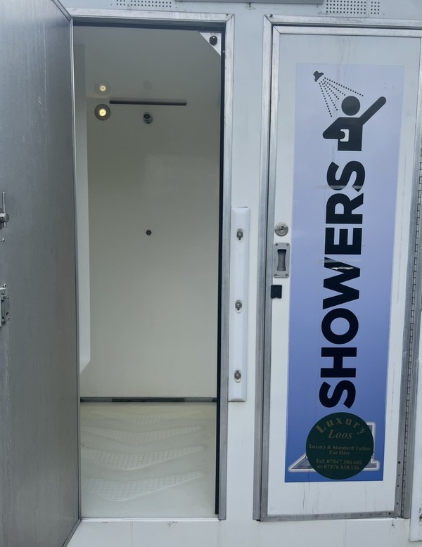 4 Bay Shower Pod