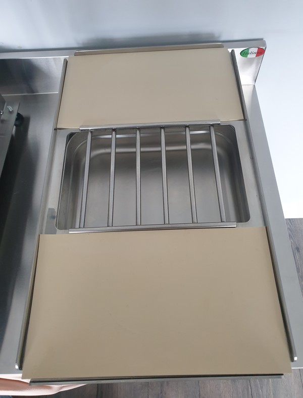 Secondhand Vibrating Table