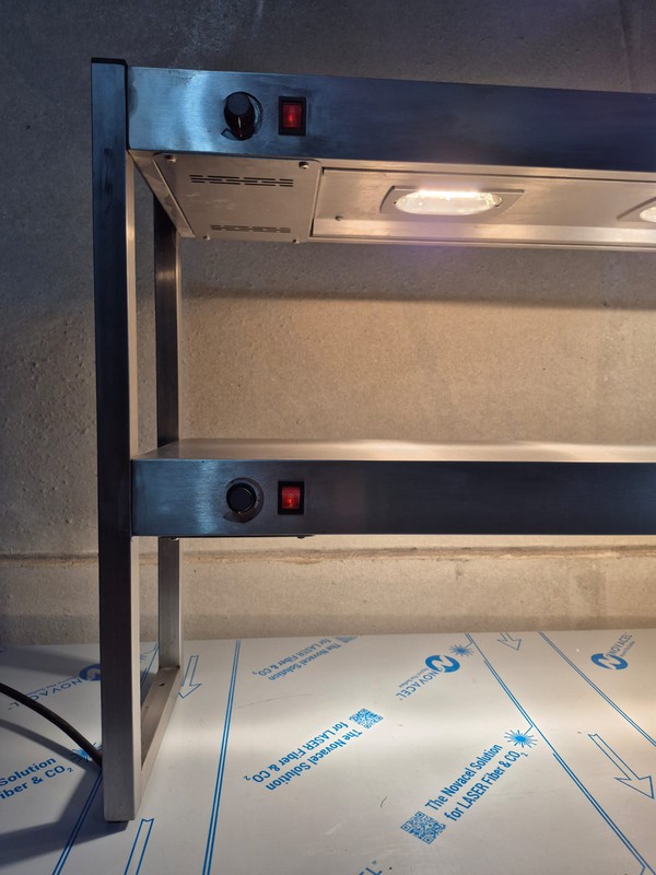 Heated gantry with 10 bulbs