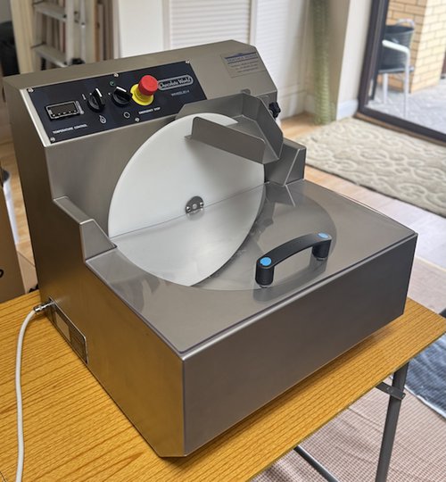Chocolate World Wheelie 14 Tempering Machine Chocolate World Wheelie 14 Tempering Machine