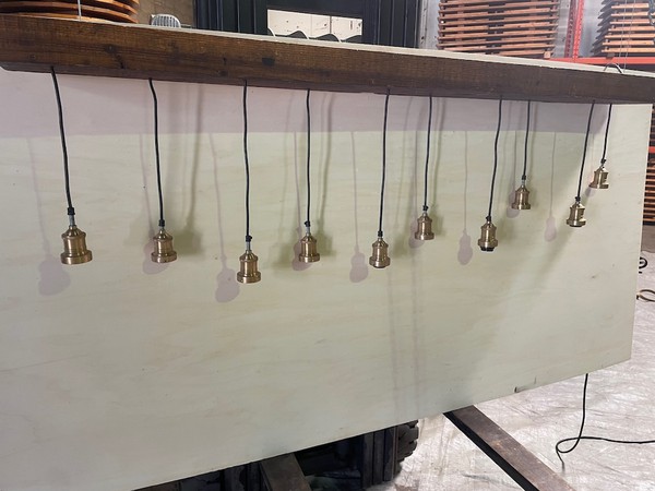 string of light bulbs