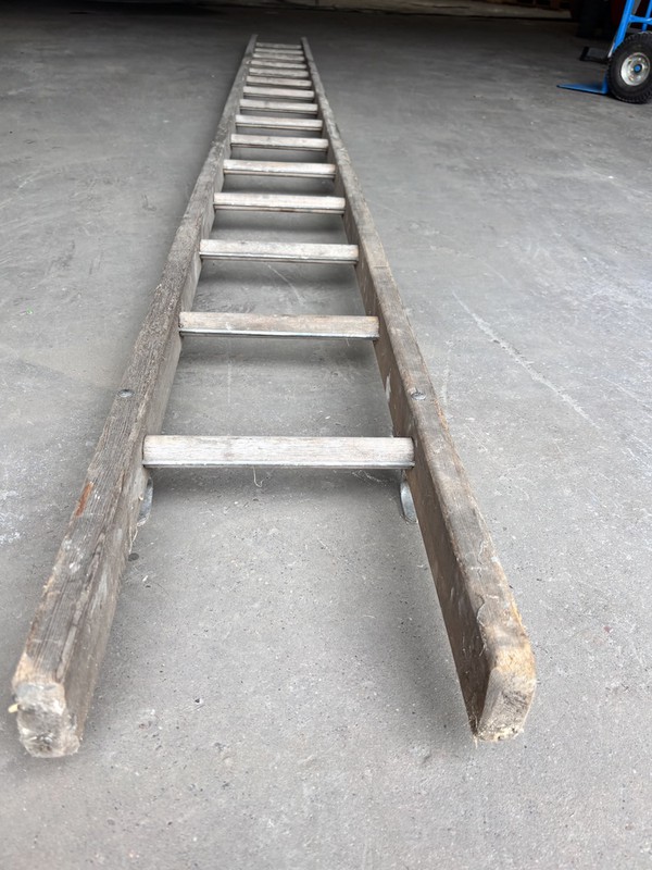 4x Decorative Ladders - Cheshire 7