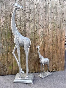 2x Realistic Giraffe and Baby Giraffe - Cheshire