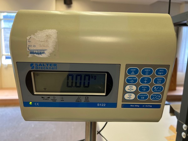 Packing Scale With Benches