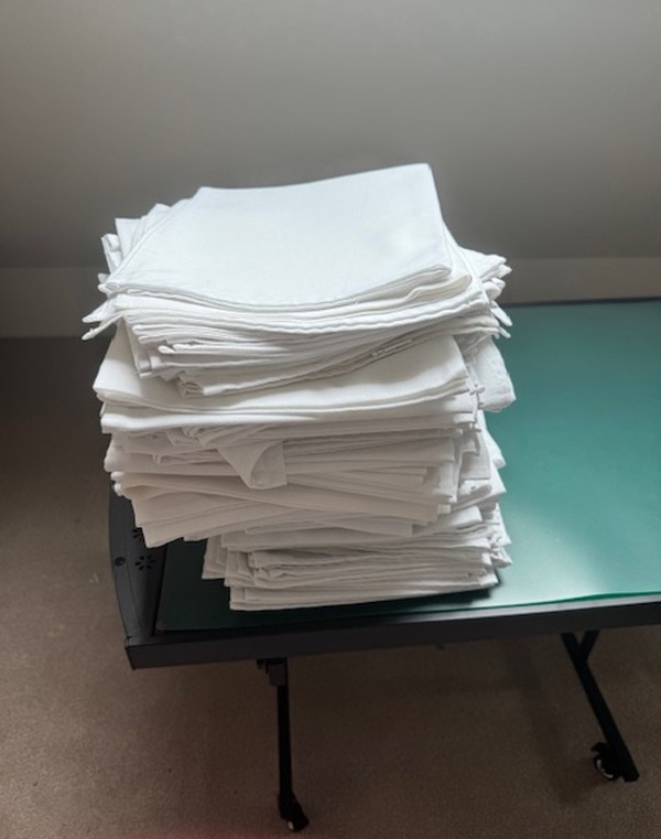 Secondhand Tablecloths And Napkins