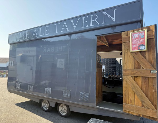 Secondhand Mobile Bar