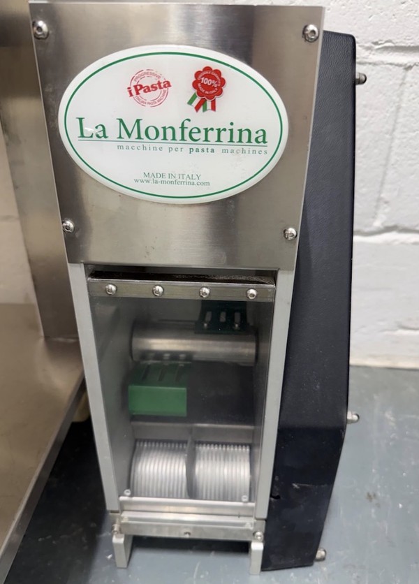 La Monferrina PM12 with Gnocchi attachment included La Monferrina PM12 with Gnocchi attachment included