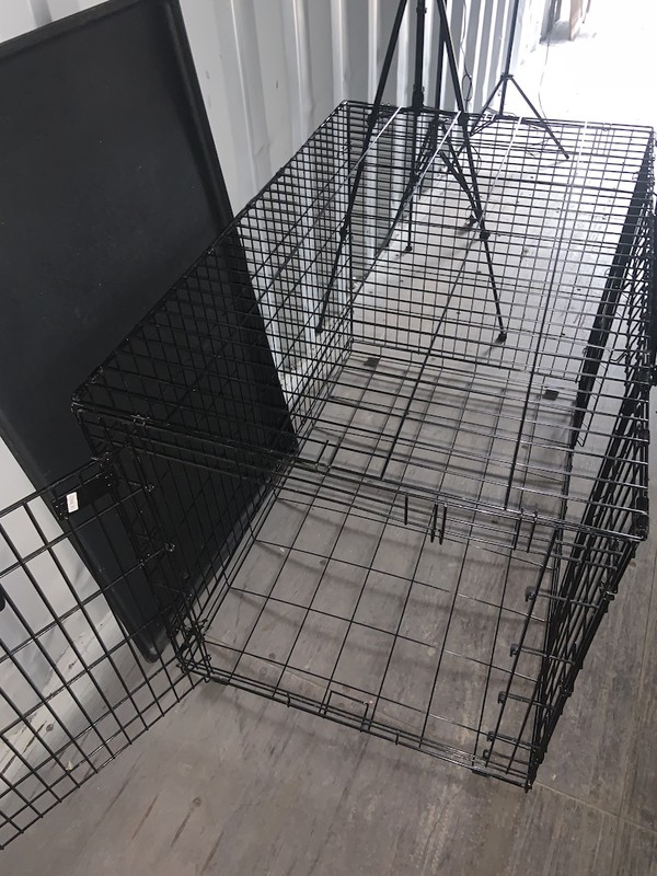 Used Ovation Training Dog Cage