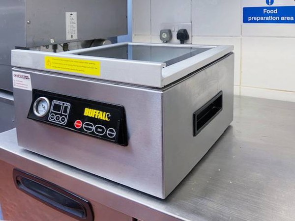 Vacuum packing machine from Buffalo