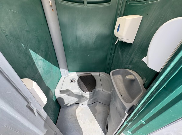 Used 22x Portable Toilets