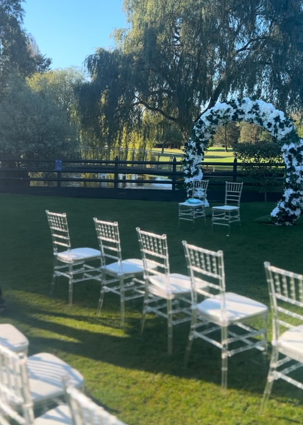 Secondhand Ice Chivari Chairs For Sale