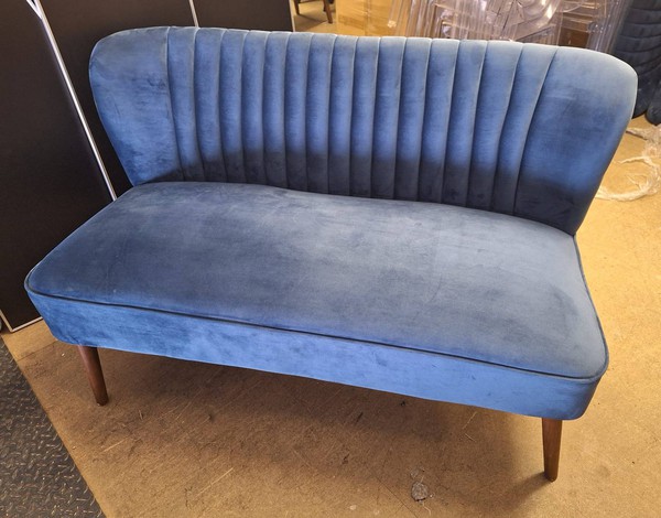 Blue Velvet 2-seater Sofa