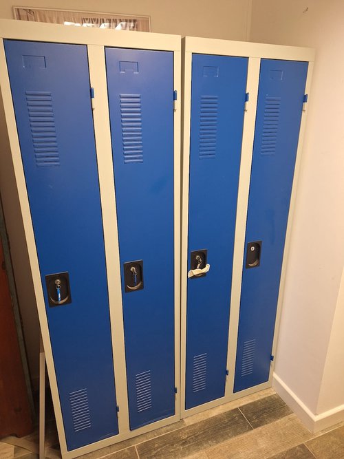 Set of 2 Standing Lockers Set of 2 Standing Lockers