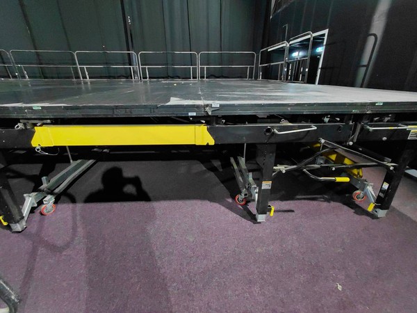 SICO® Roll N’ Set Folding Leg Stage