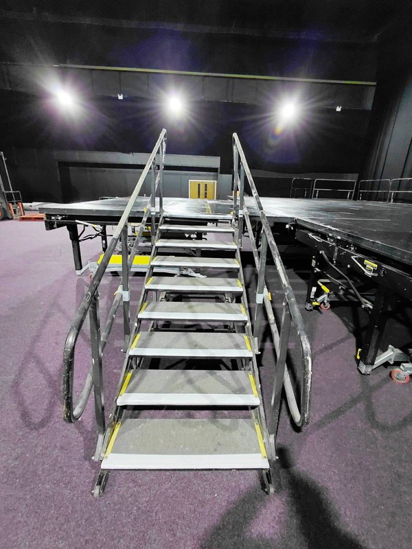 Sico stage steps