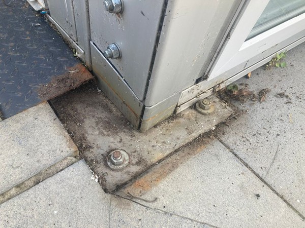 15m Base plates
