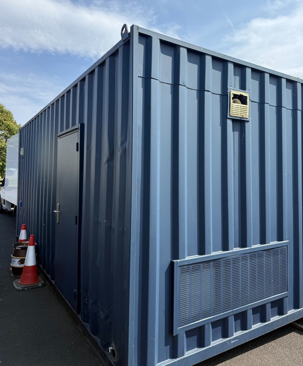 Secondhand Shipping Container Bar