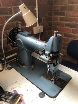 Singer Industrial Sewing Machine