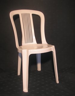 400x Plastic Bistro Chairs