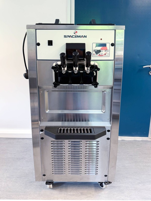 Soft Serve Machine  Spaceman S30