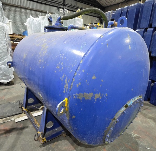 500 Gallon Vacuum Tank