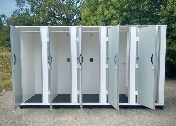 5 Bay Shower Block