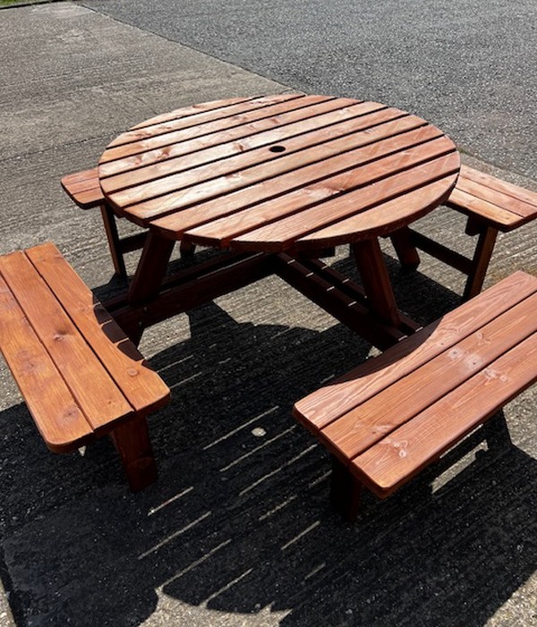 8 Seat Picnic Tables
