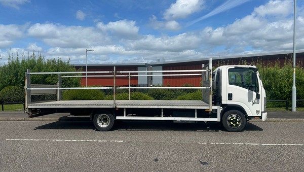 Secondhand Isuzu N75.190 Truck