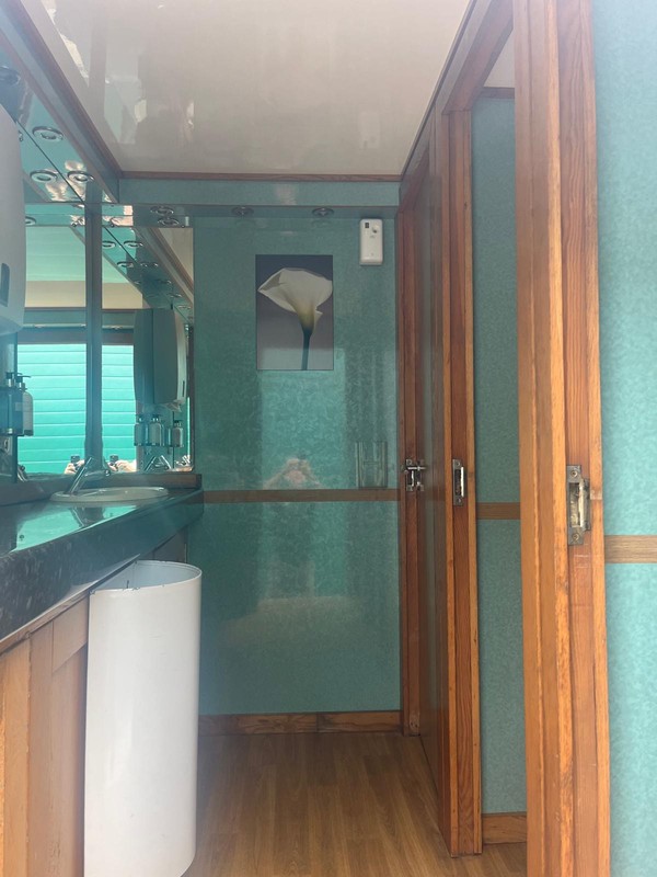 3+1 Luxury Toilet Trailer interior