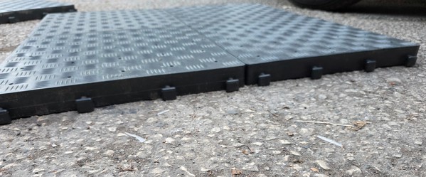 Interlocking Plastic Flooring