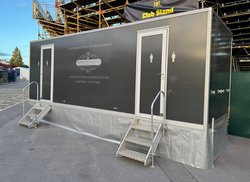 4+2 Recirc Luxury Toilet Trailer