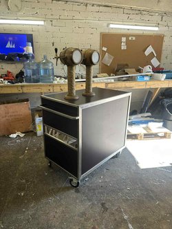 Secondhand Unique Mobile Beer Bar on Wheels For Sale