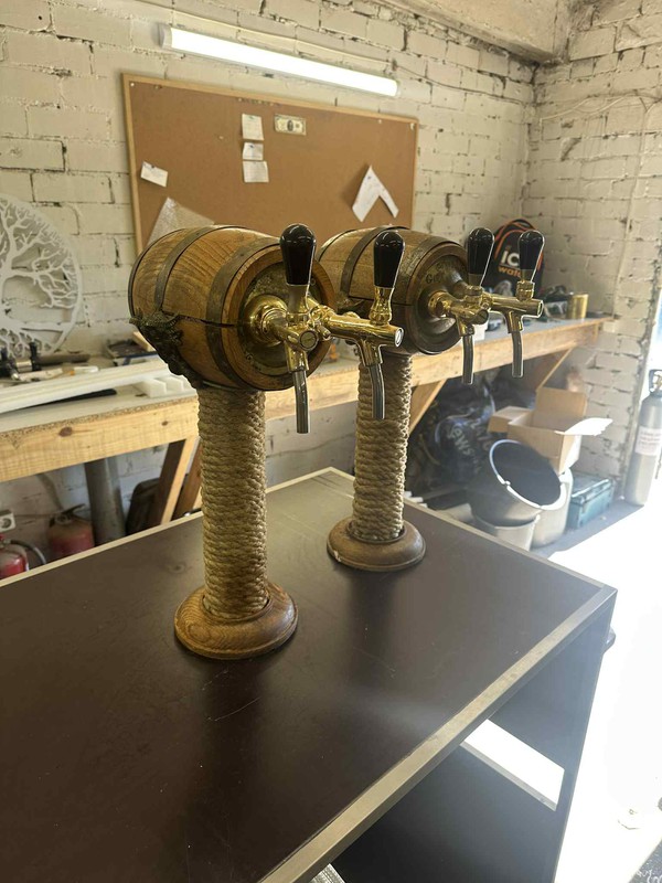 Secondhand Unique Mobile Beer Bar on Wheels For Sale