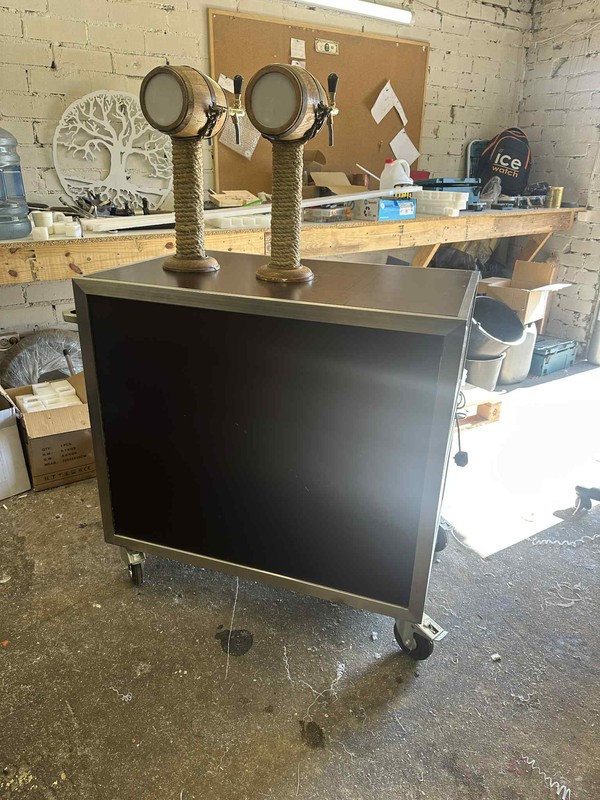 Secondhand Unique Mobile Beer Bar on Wheels For Sale