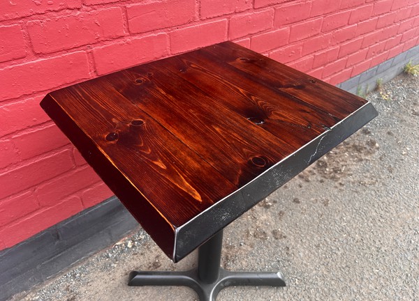 Metal Base Restaurant Tables